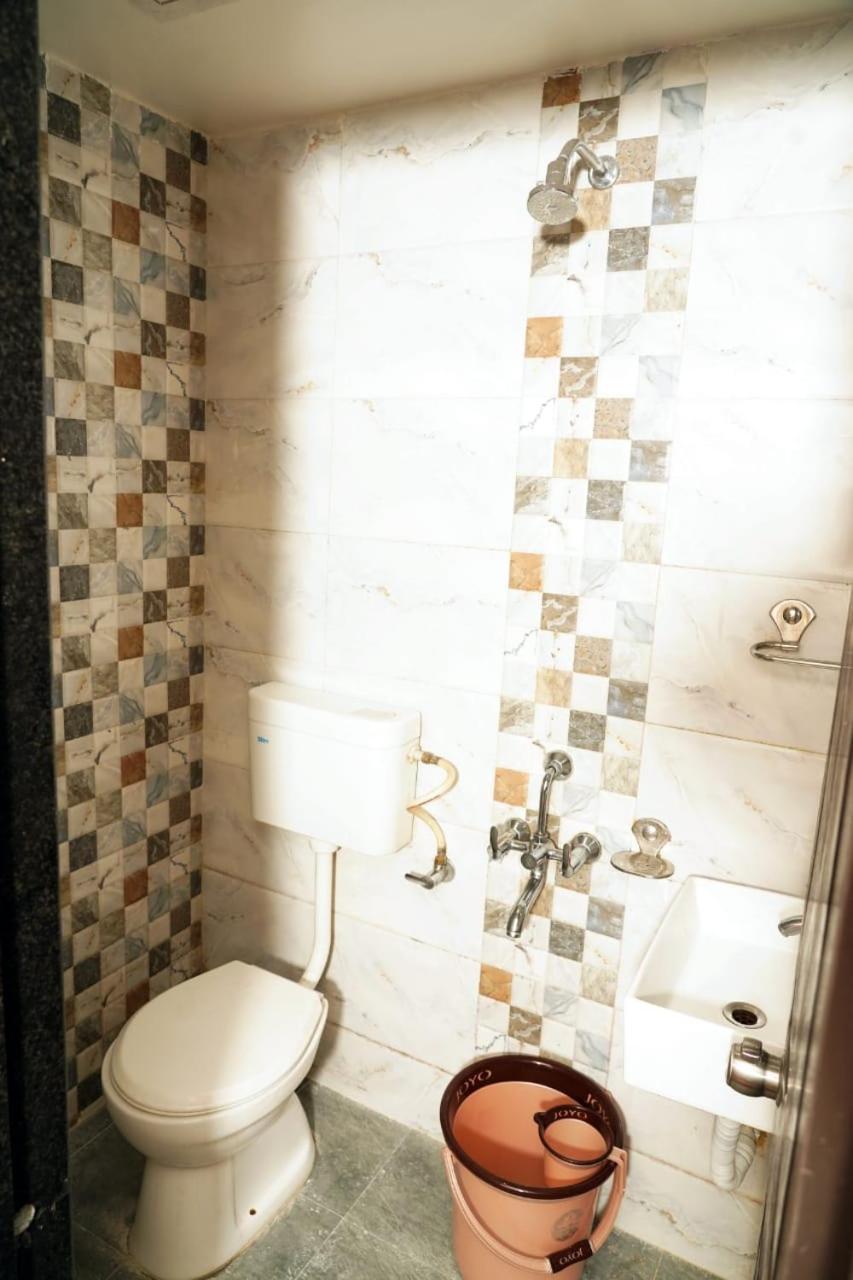 Hotel Padma Krishna Пуна Экстерьер фото